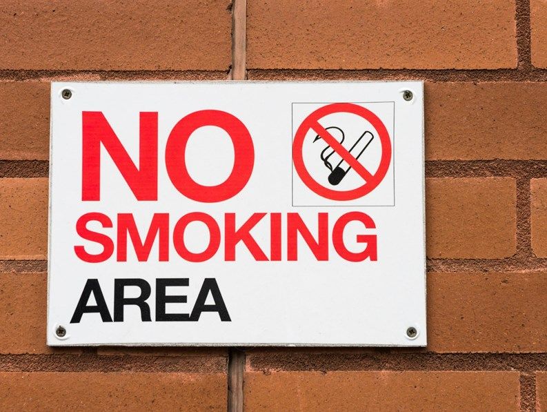 Labour looks to ban smoking outside pubs and restaurants in England.